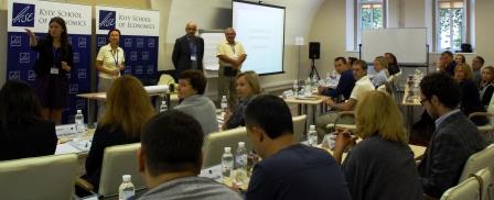 Школа менеджмента для УкрСиббанка, Анна Власова, Киевская школа экономики (KSE)